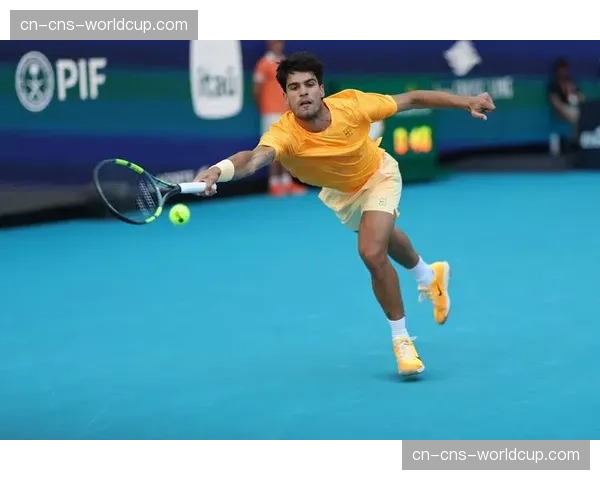 ATP1000迈阿密大师赛:阿尔卡拉斯横扫对手强势晋级 ATP1000迈阿密大师赛:阿尔卡拉斯横扫对手强势晋级